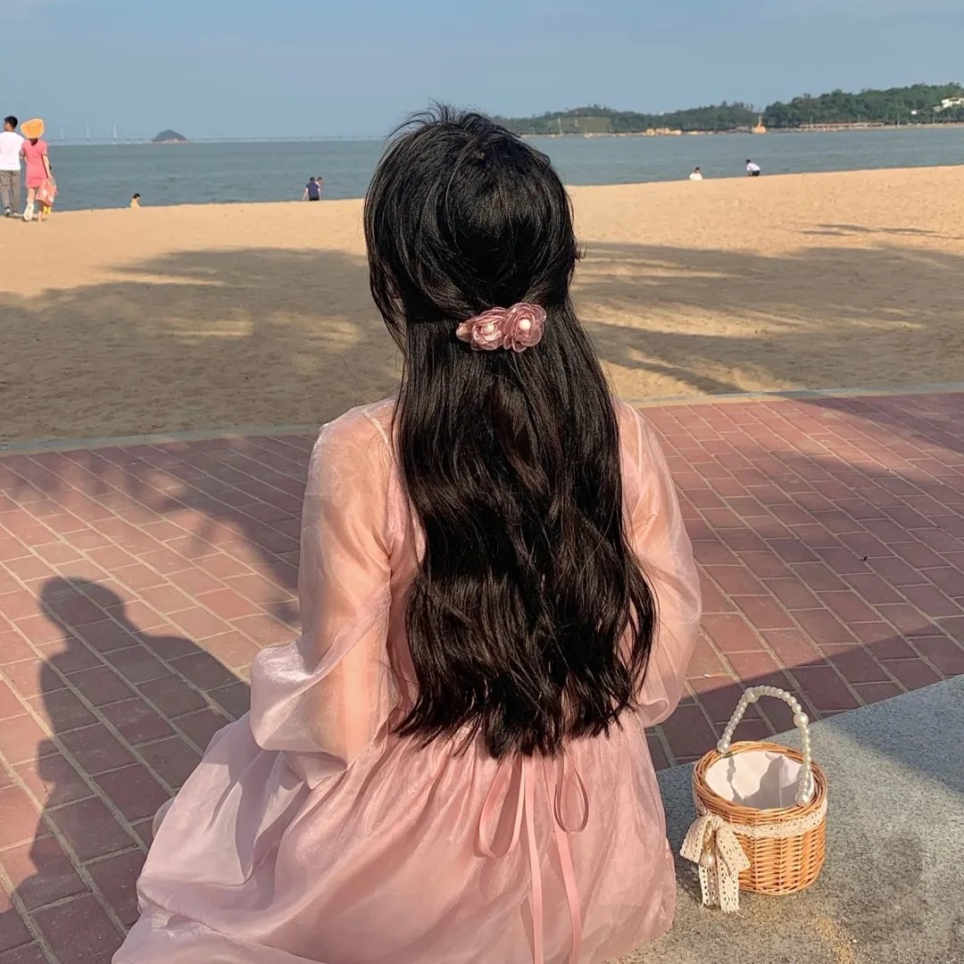 落花时节又逢她